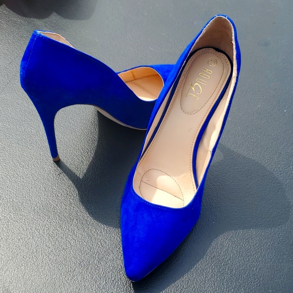 PUMPS